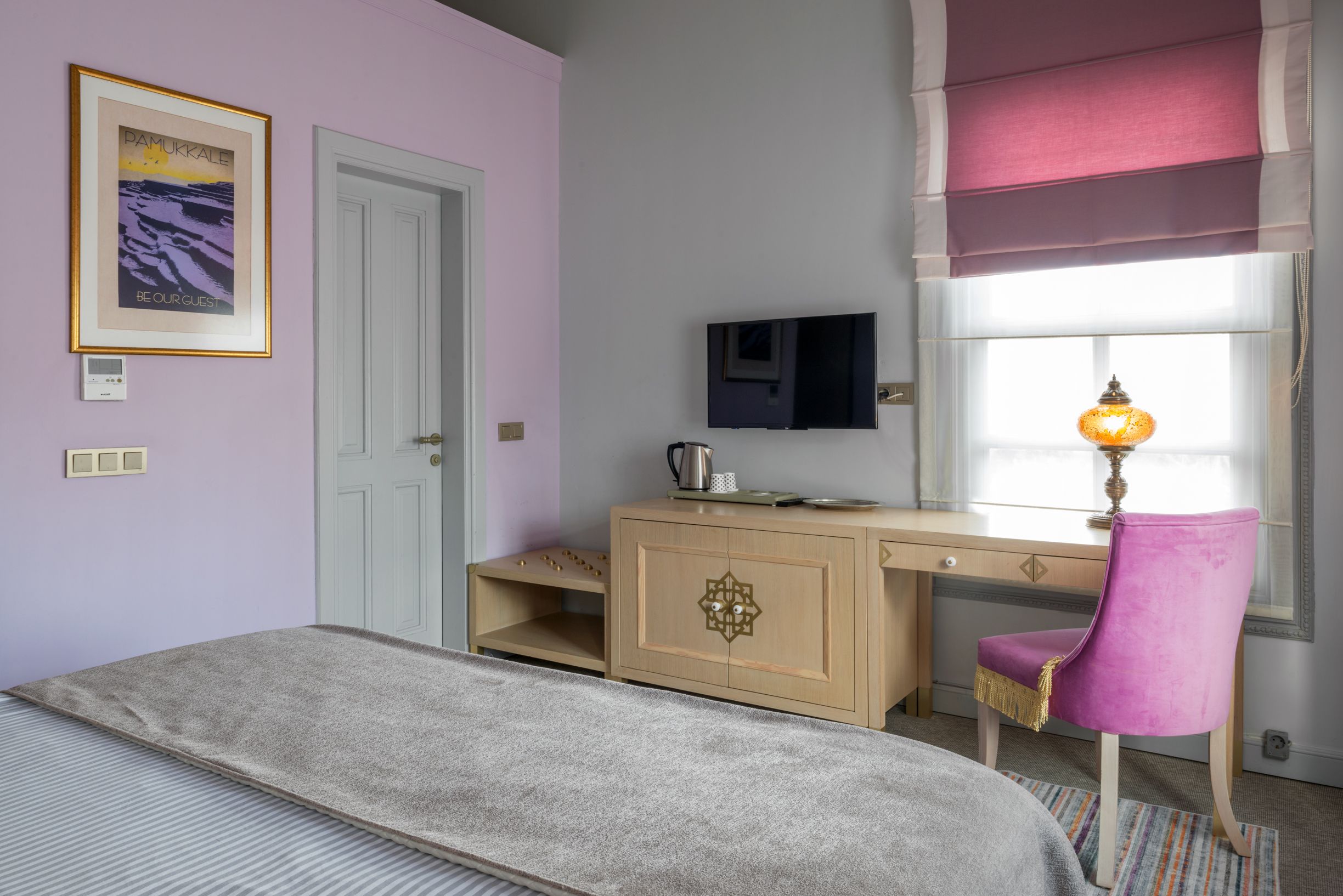 DELUXE ROOM