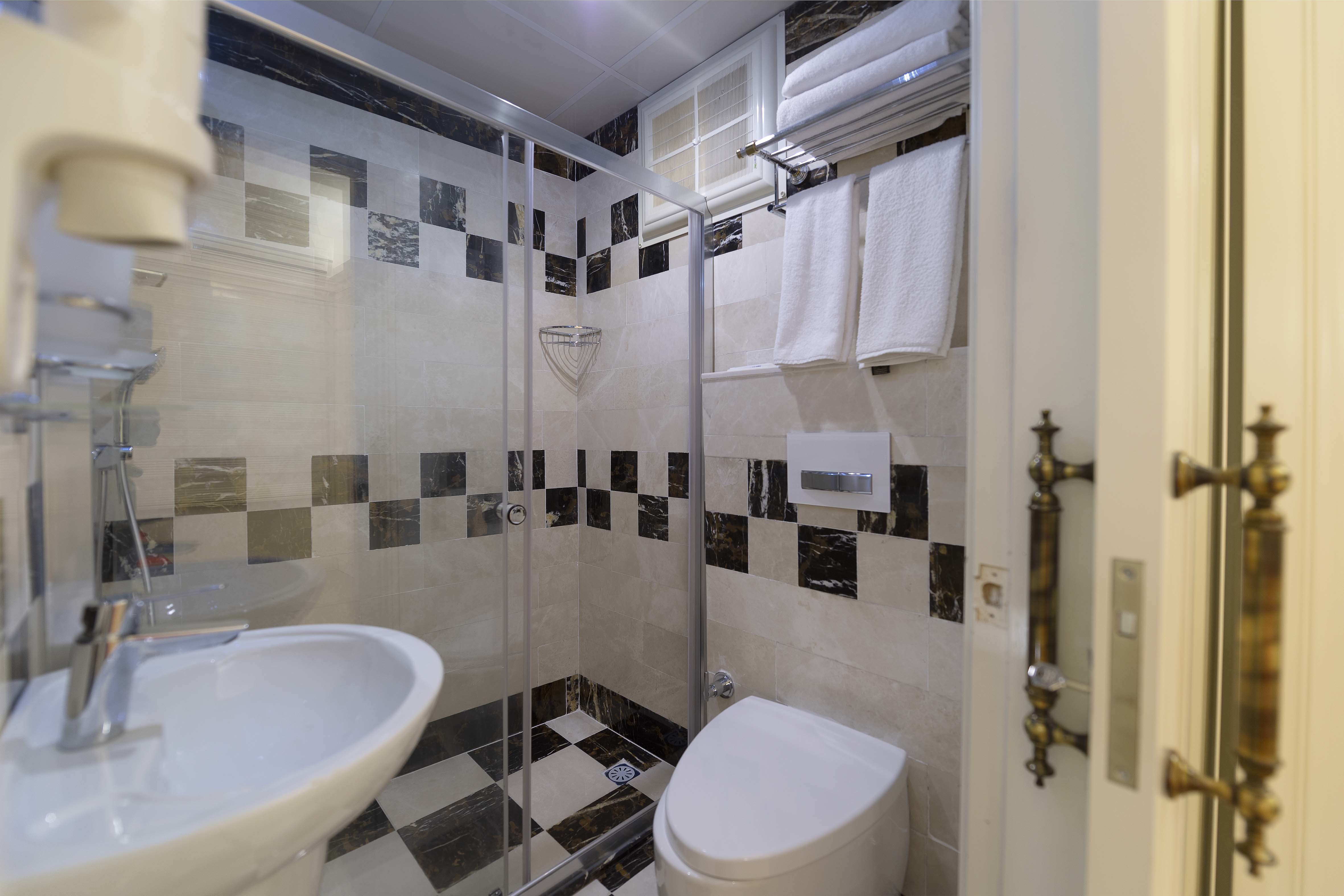 STANDARD ROOM WITHOUT BALCONY 