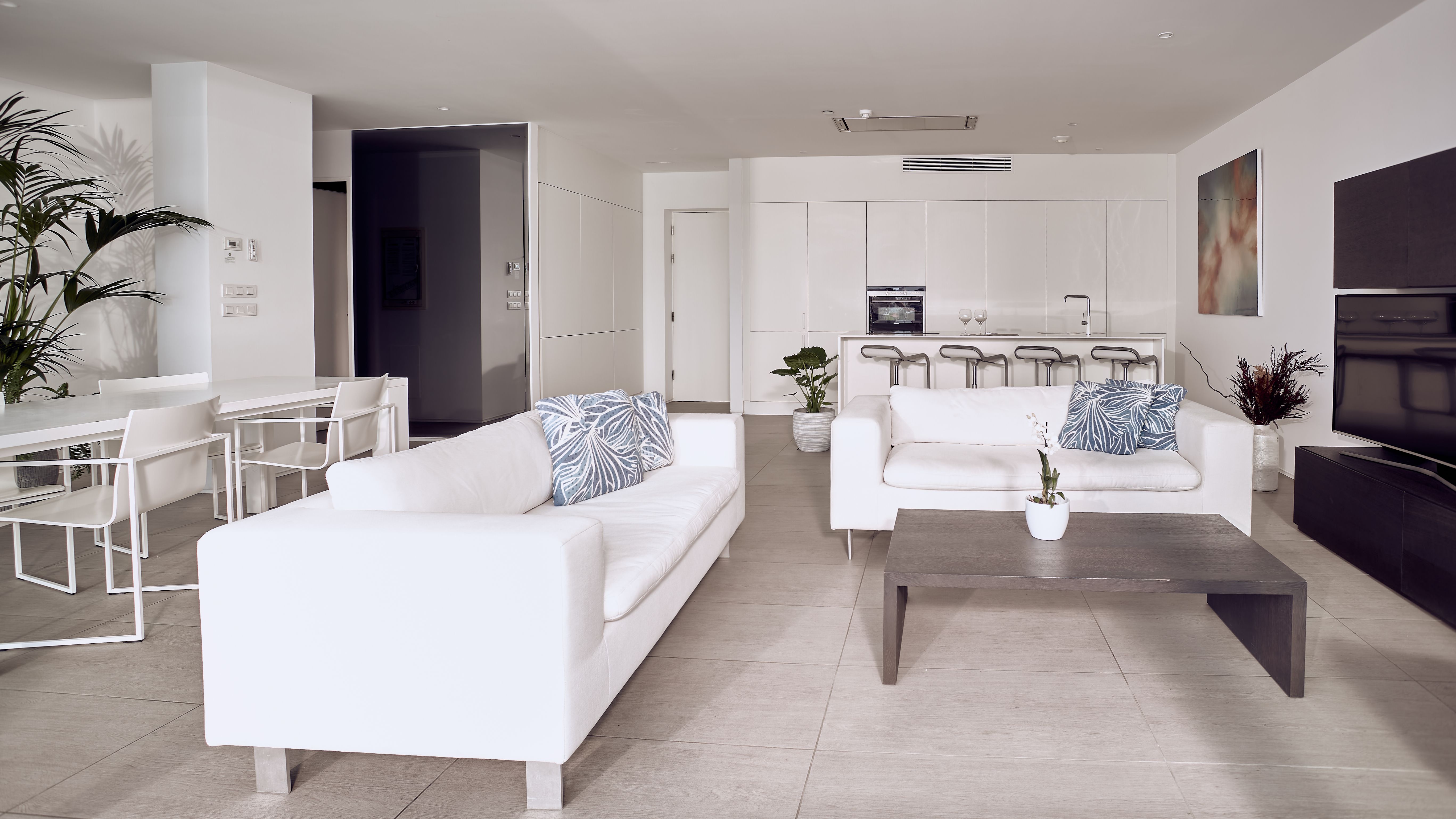 2 BEDROOM SUITE WITH PRIVATE POOL, JACUZZI, LATERAL SEA VIEW AND TERRACE (SERENITY MAR)
