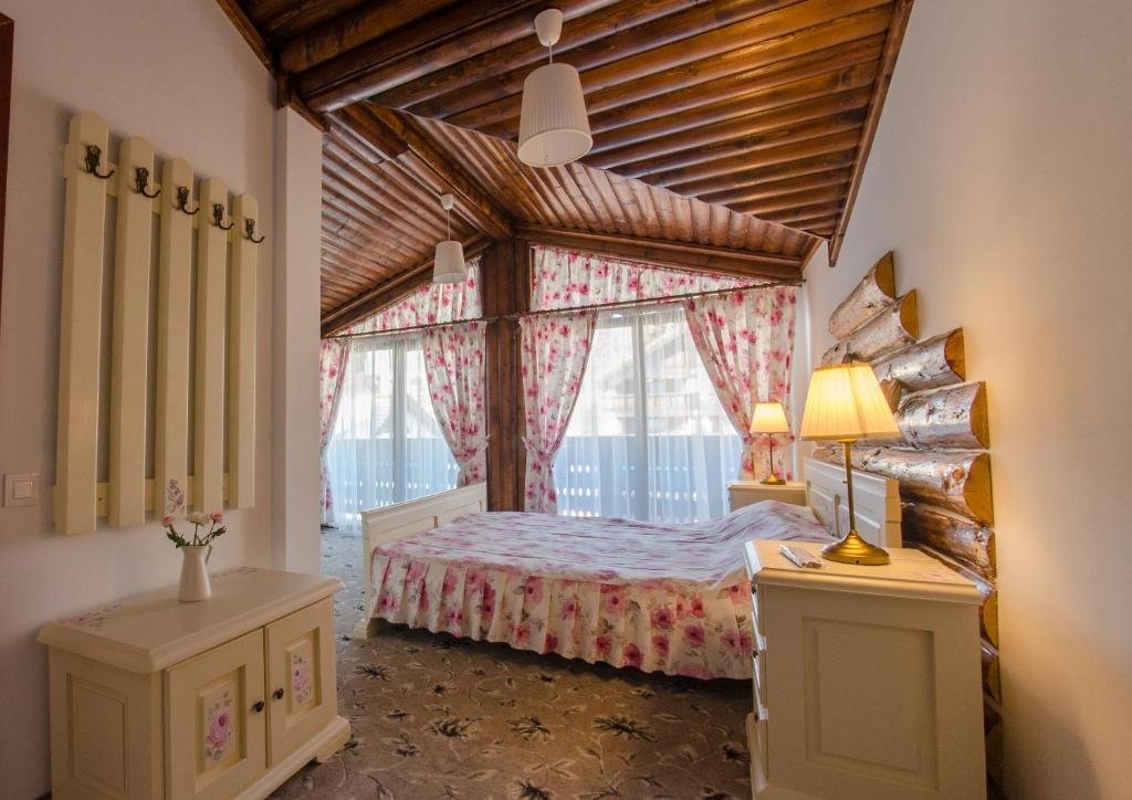 Dubla cu balcon