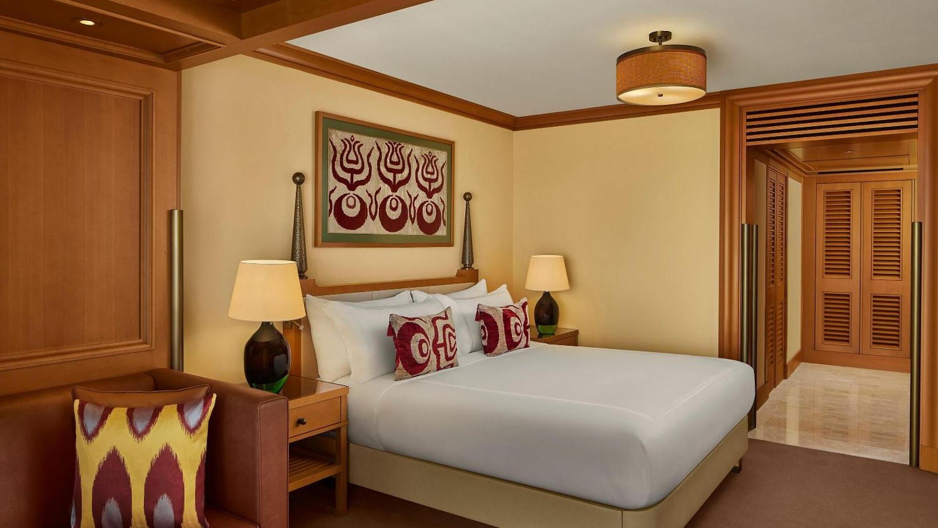 DELUXE ROOM CITY VIEW