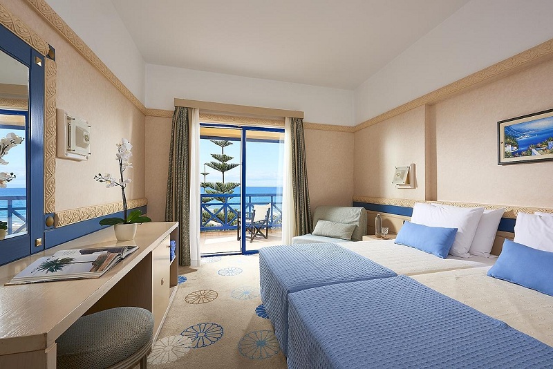 aldemar olympian village 3 de pus.jpg