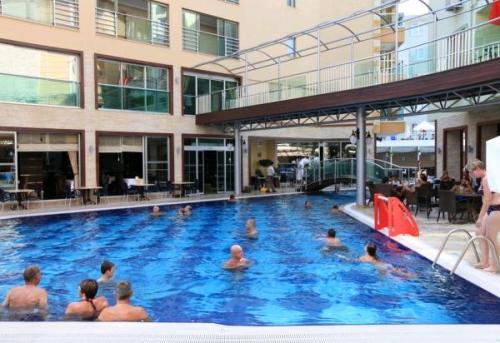 Hotel Tac Premier and Spa piscina.JPG