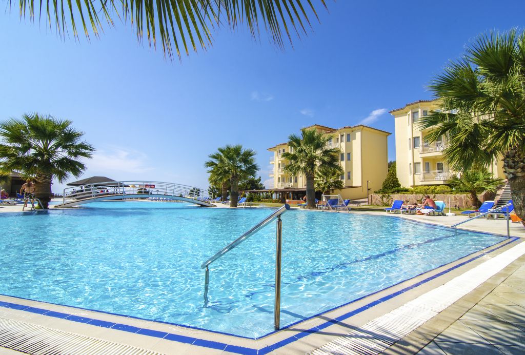 Piscina deschisă