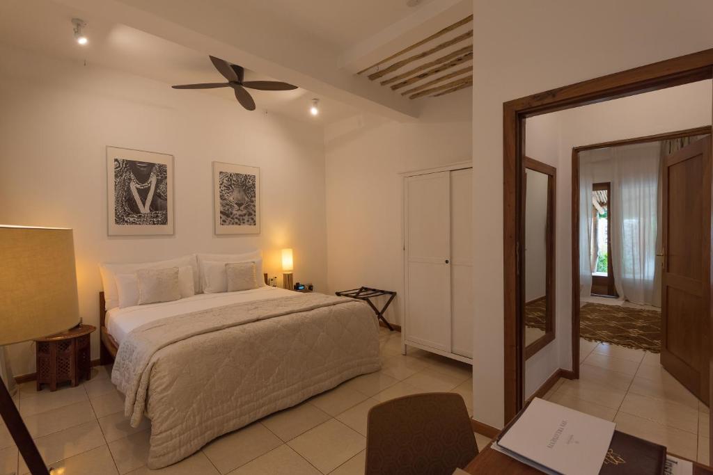 Cinnamon Quadruple Room