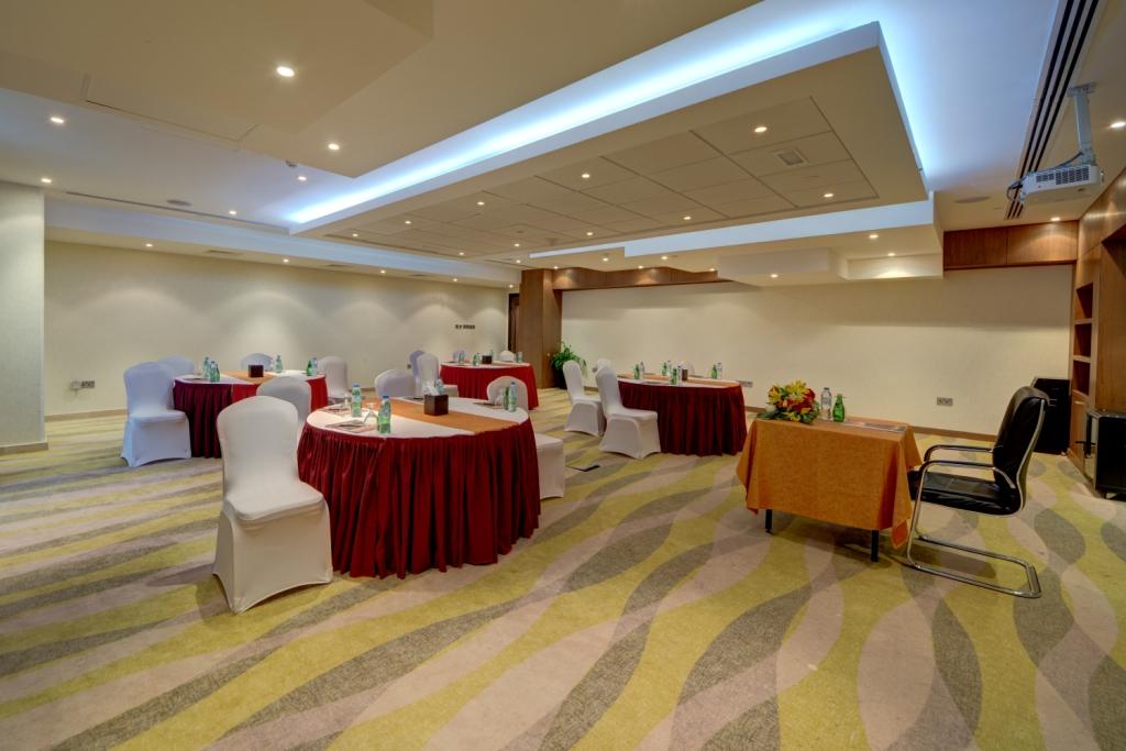 MICE (servicii de organizare de întâlniri, conferințe, alte evenimente)