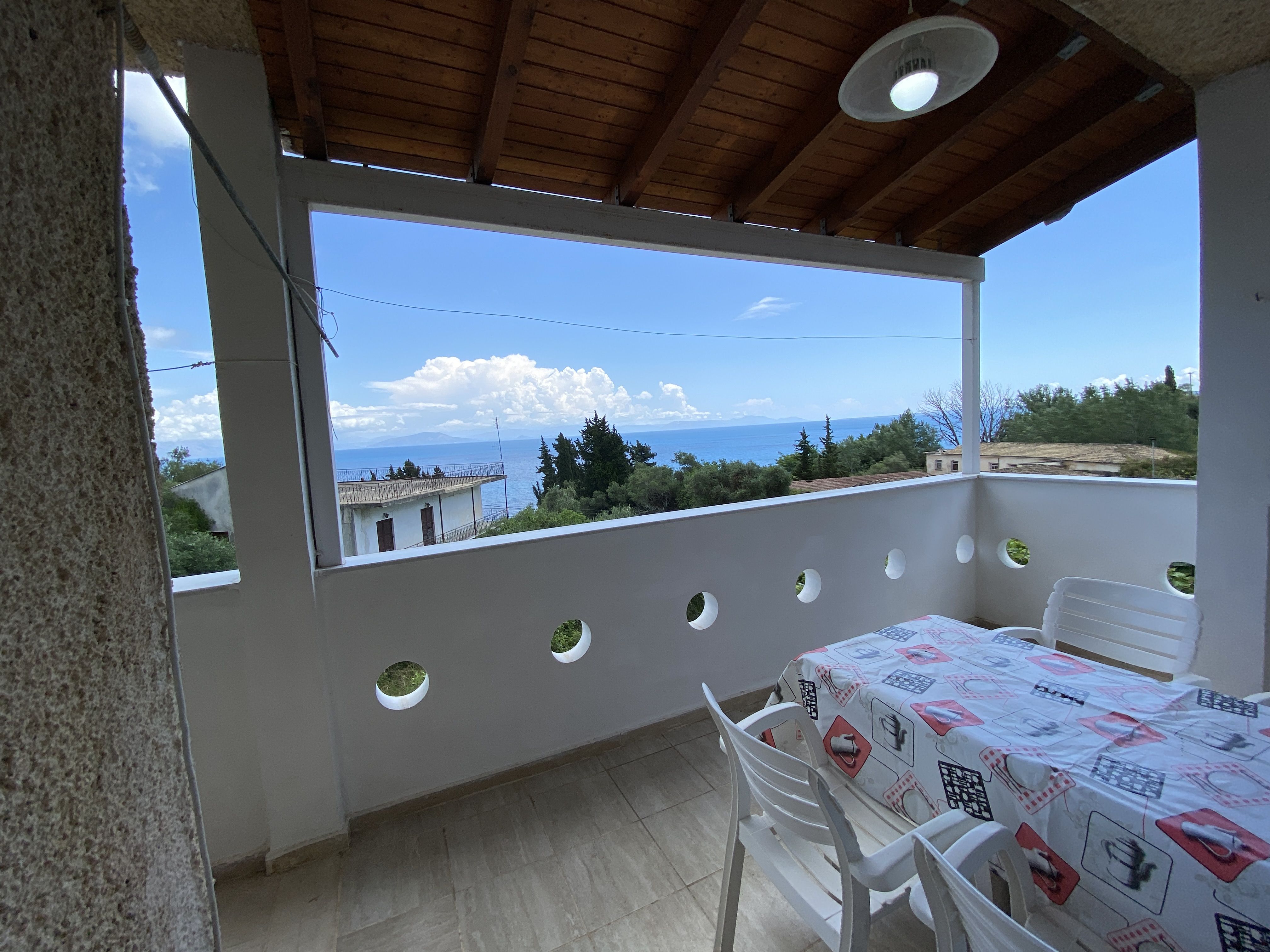 APARTMENT 2 BEDROOM 5 PAX