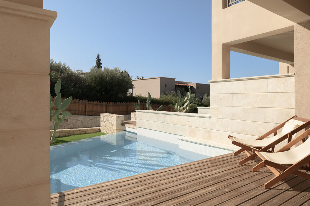 Suite Junior Private Pool with mountain view