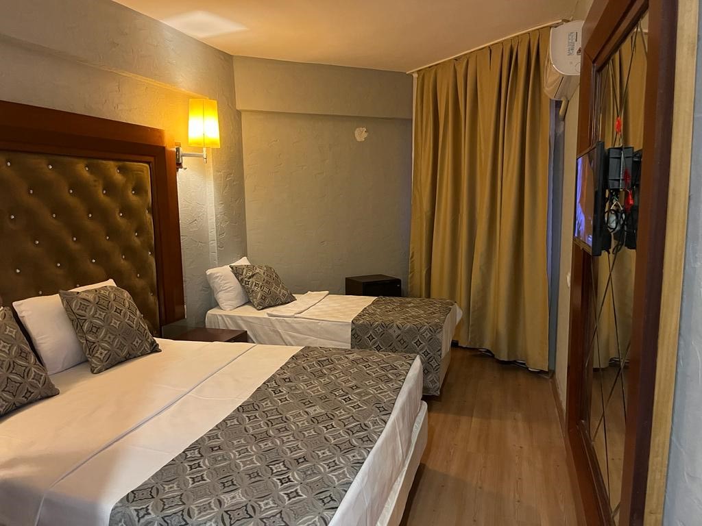 STANDARD ROOM 