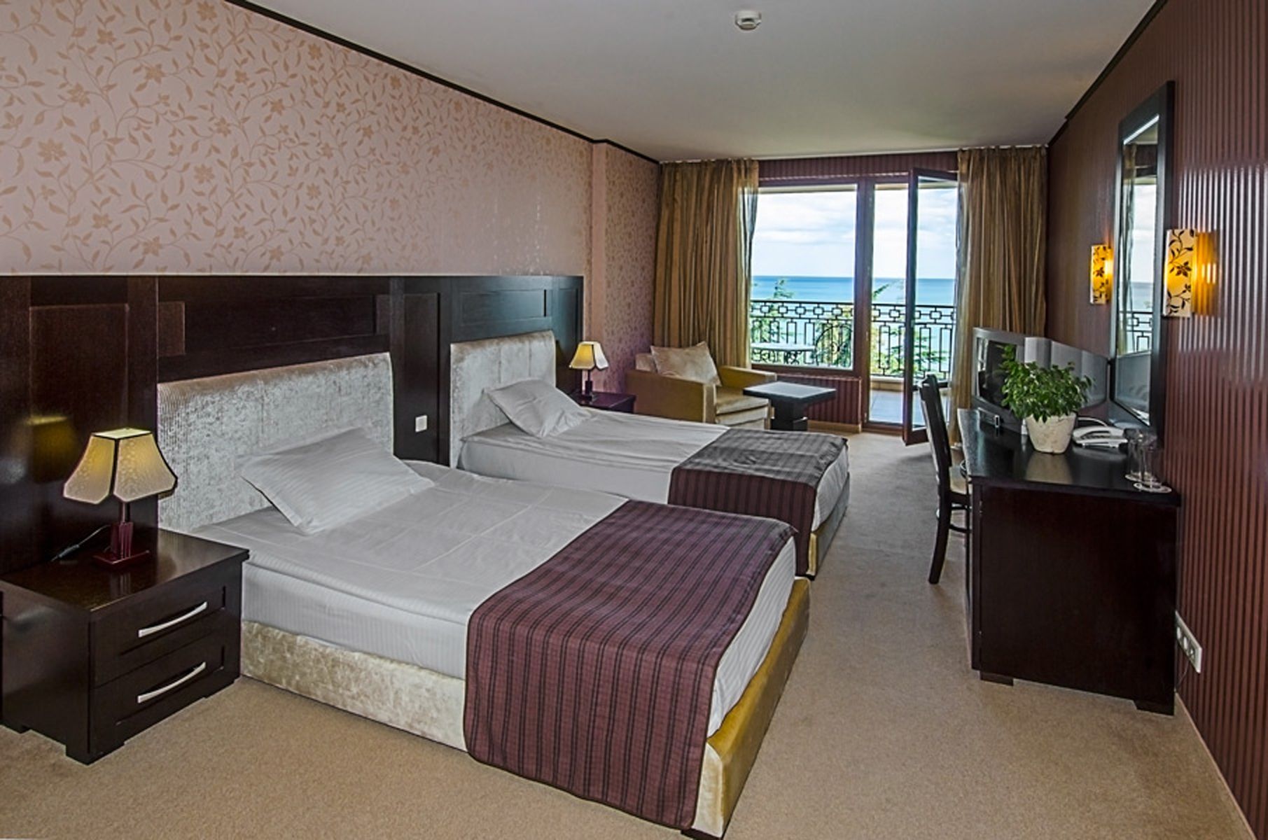 Standard Apartment (SeaView, Balcony)