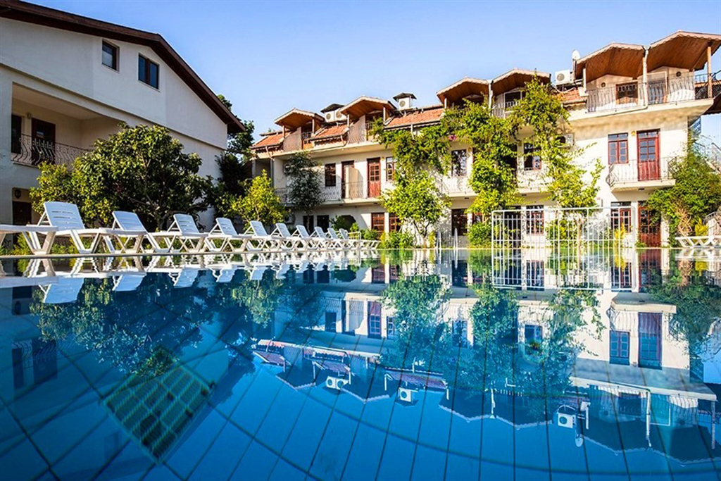 Piscina deschisă