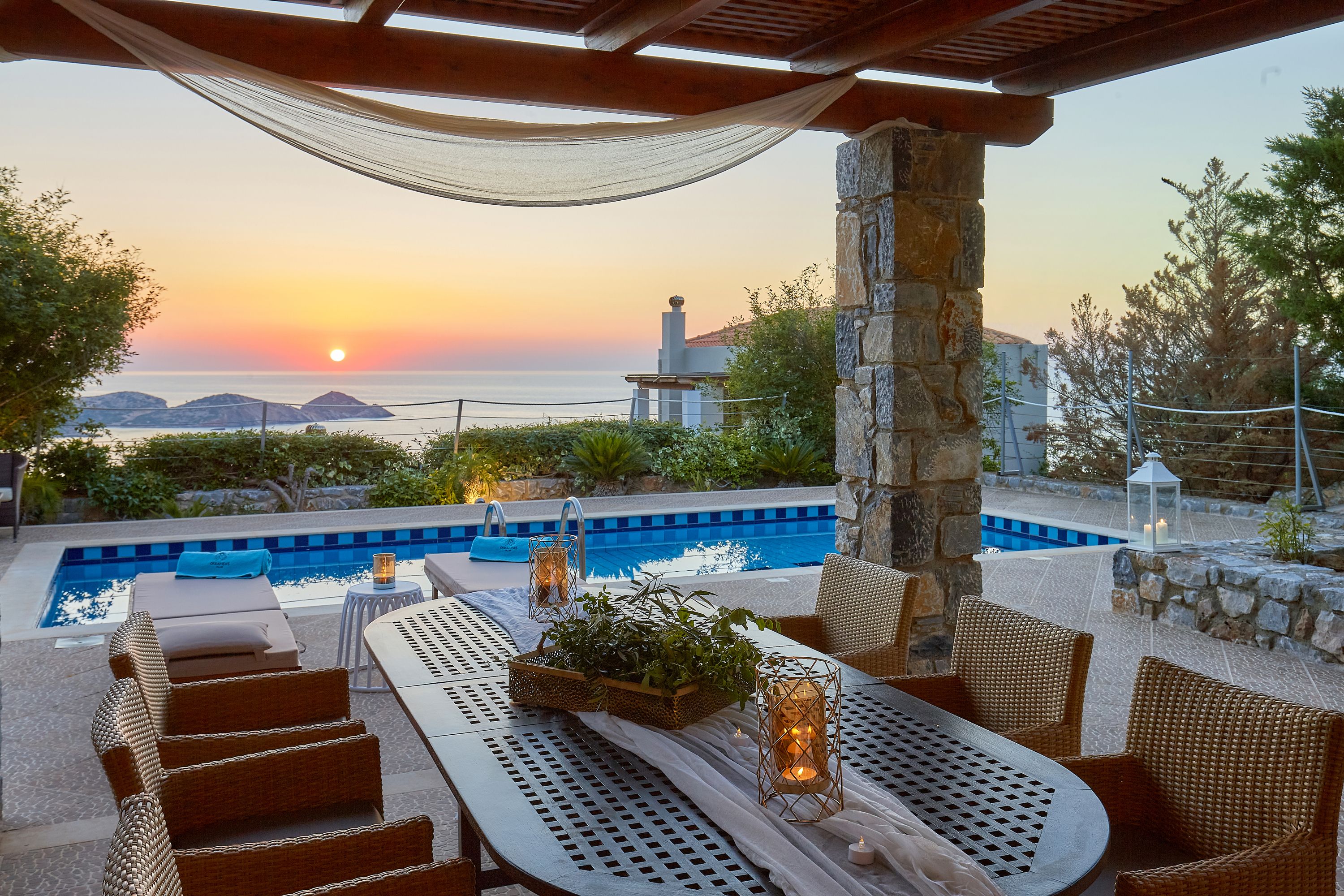 OKEANIDES LUXURY VILLAS