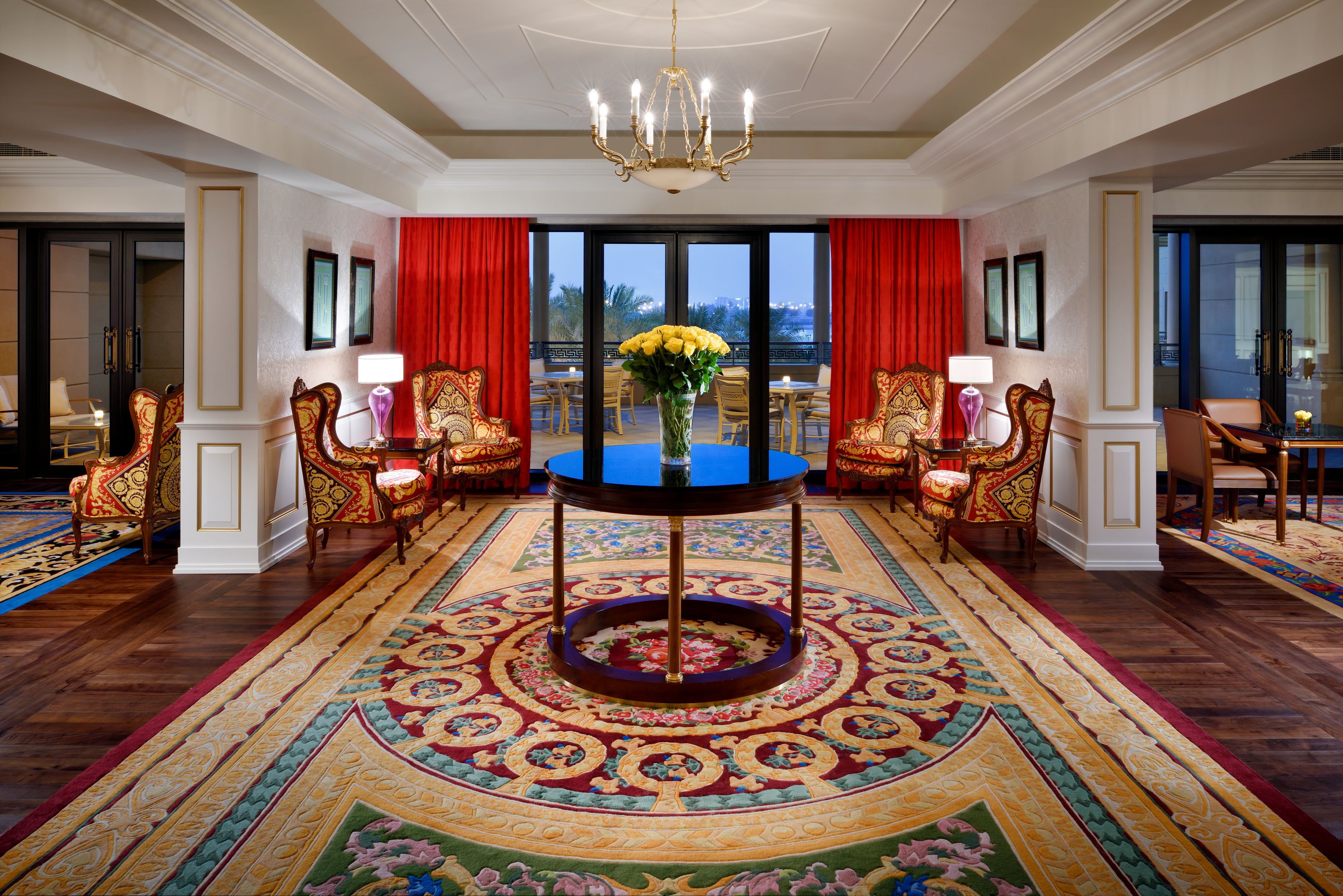 Executive Lounge 