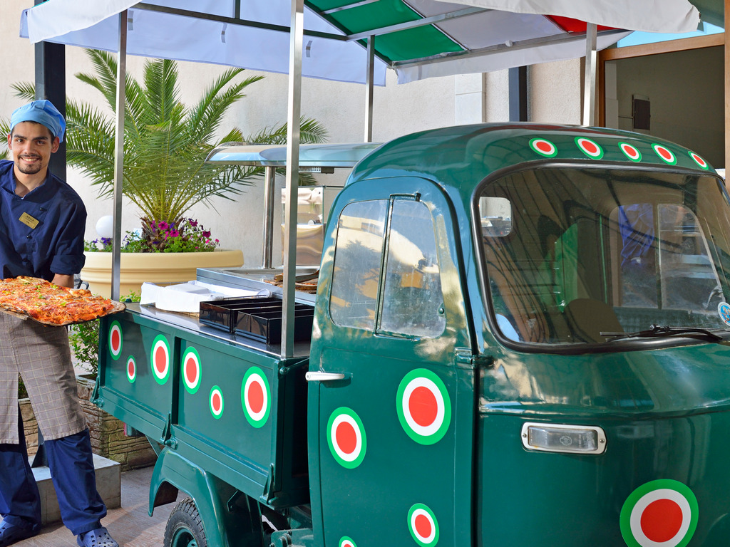 Pizza Station (Terrace Restaurant Al Dente, outdoor location)