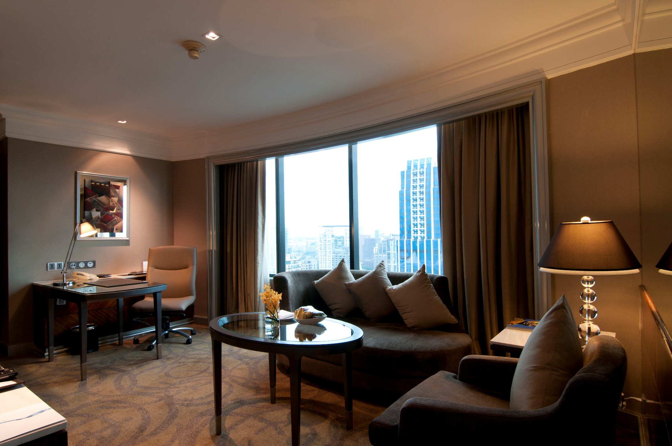 Corner Suite