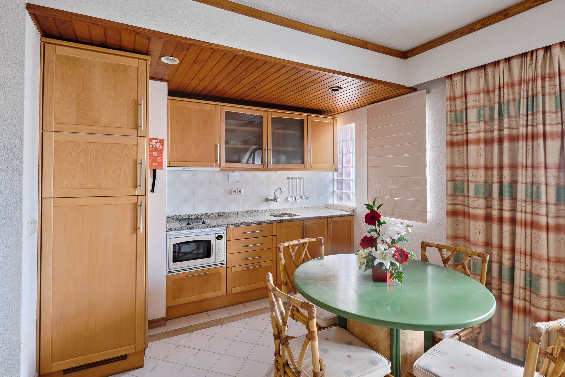 SUPERIOR ONE BEDROOM APARTMENT