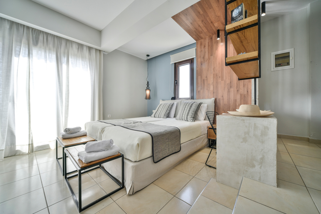 MAISONETTE BALCONY 