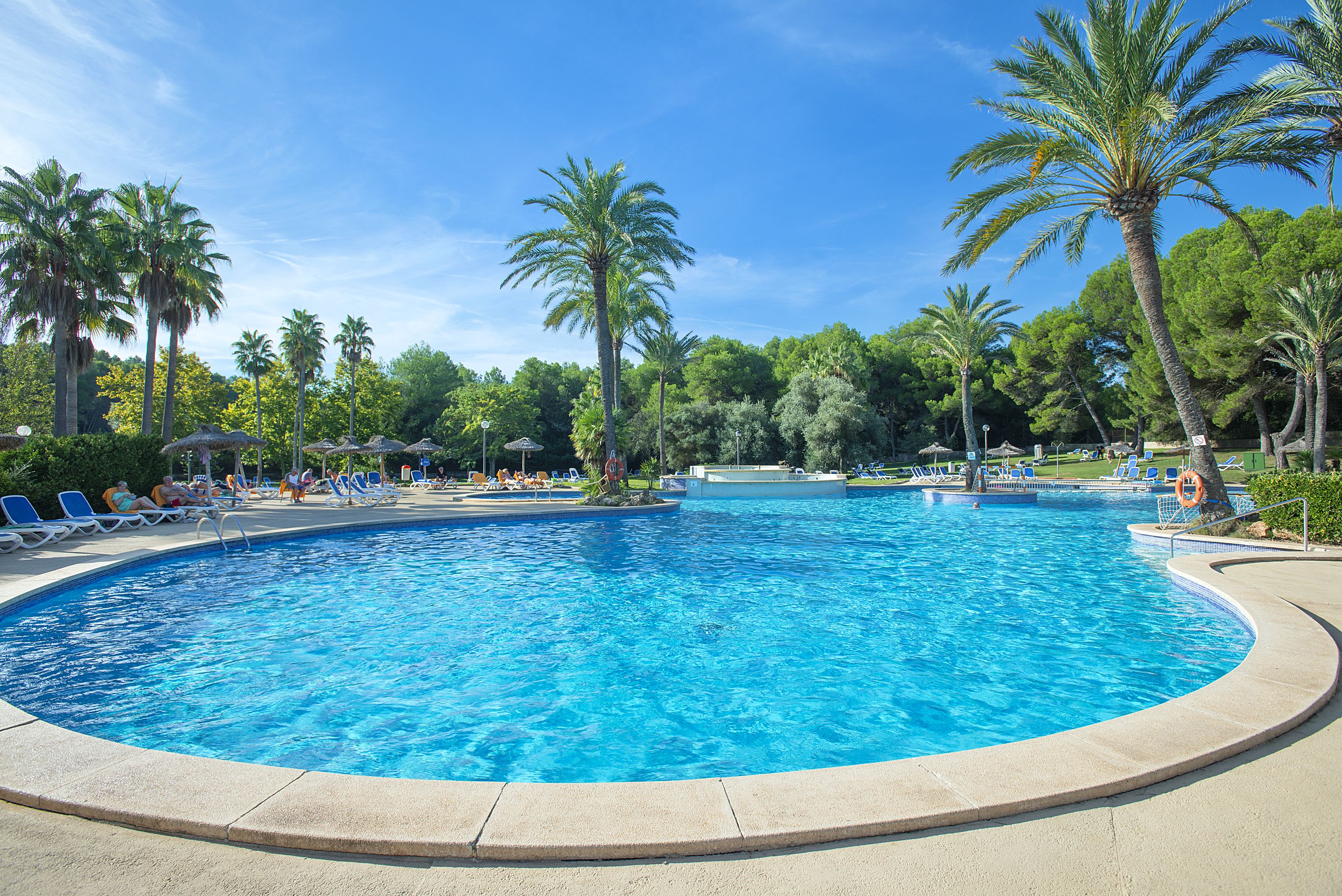 Piscina deschisă