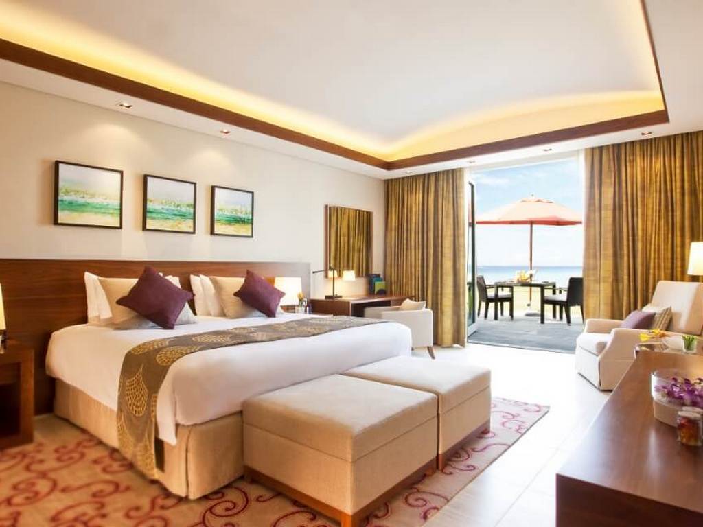 Beachfront Residence One Bedroom Suite