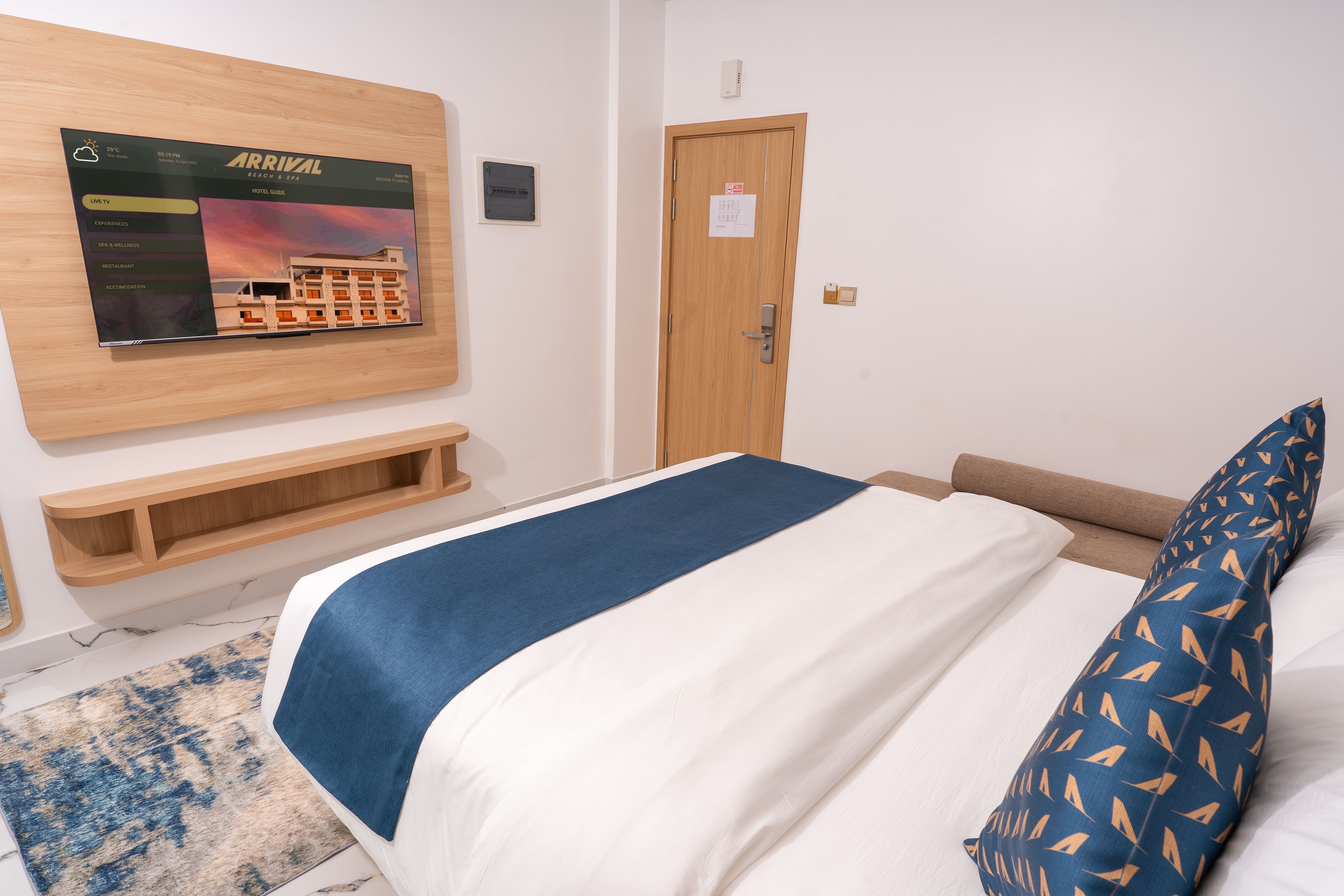 SUPERIOR ROOM
