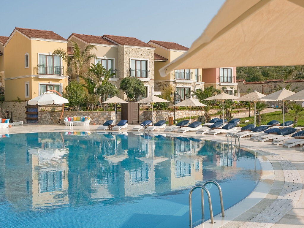 Piscina deschisă