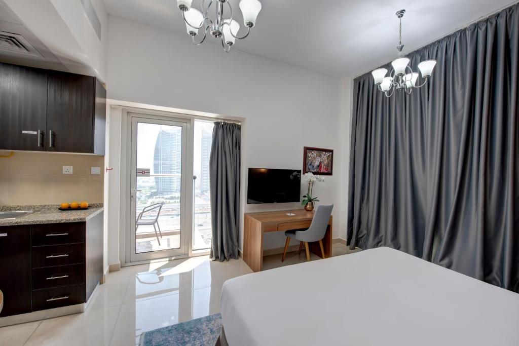 Deluxe Studio With Balcony