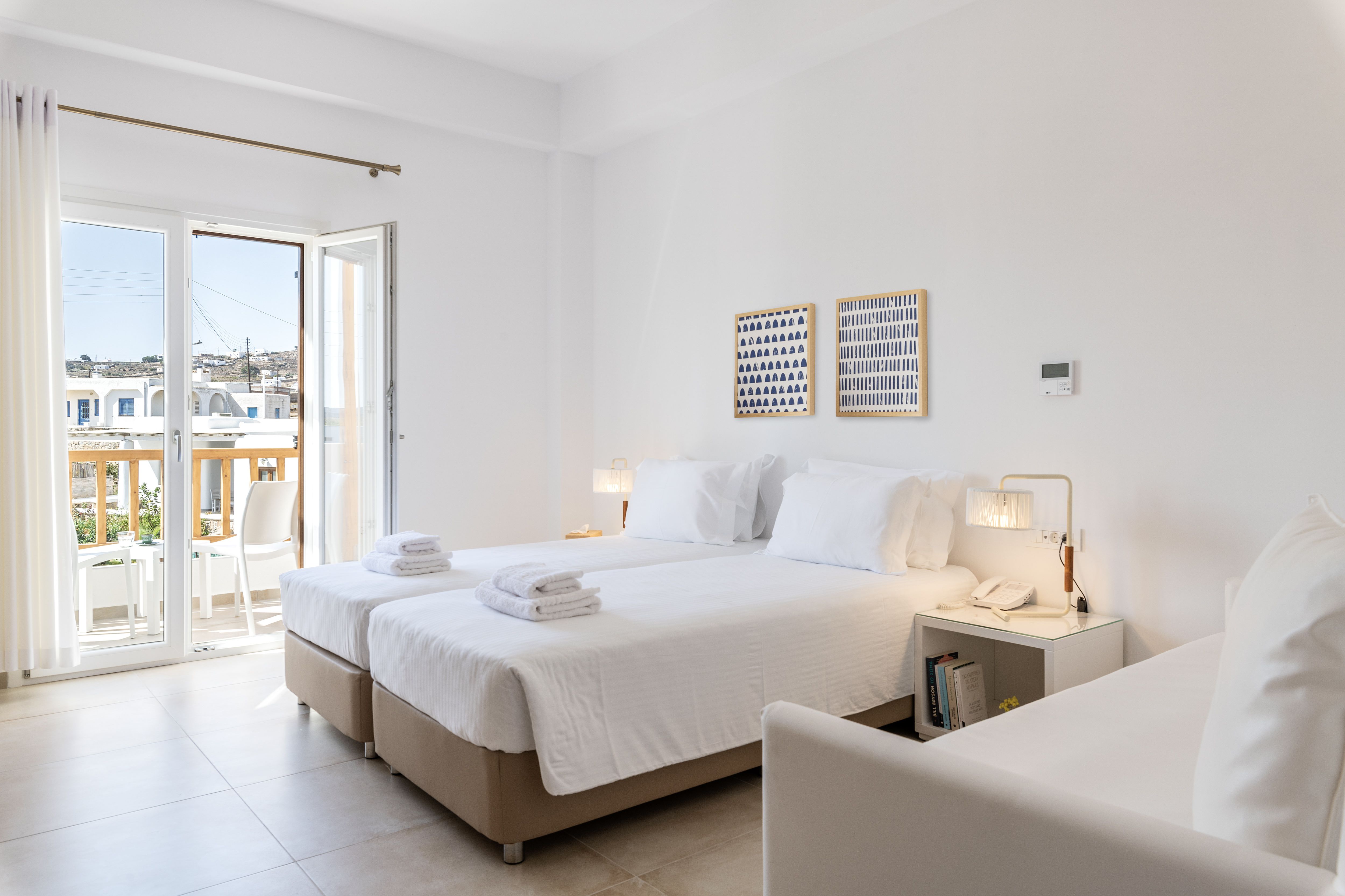 Chill Out Room for 3 