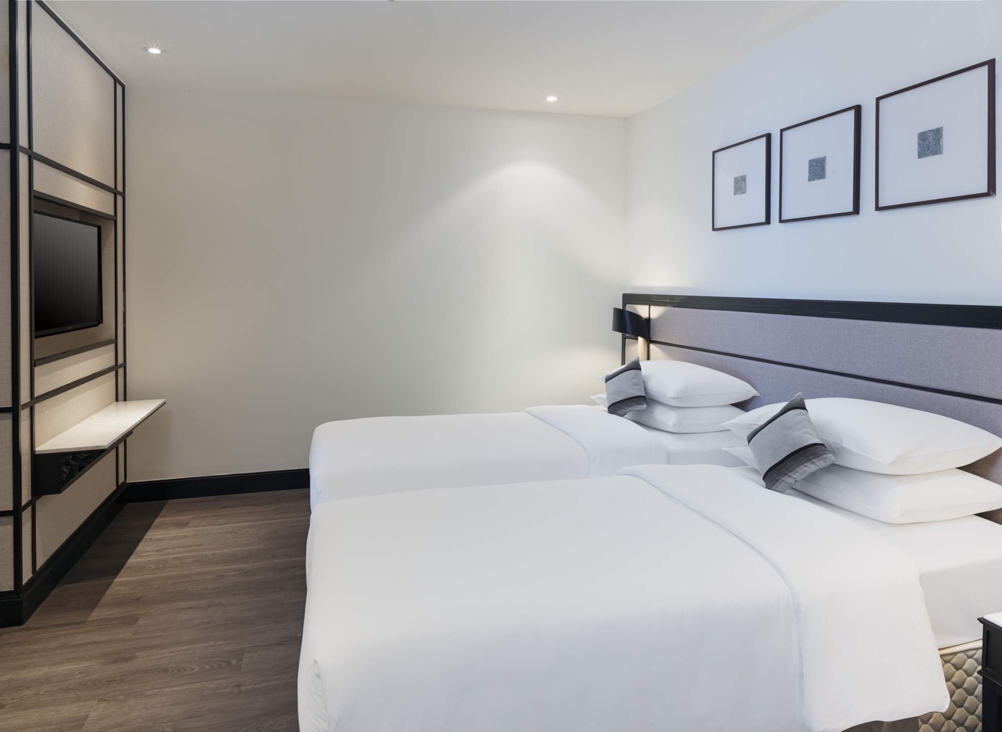 TWO BEDROOMS REGENCY SUITE 