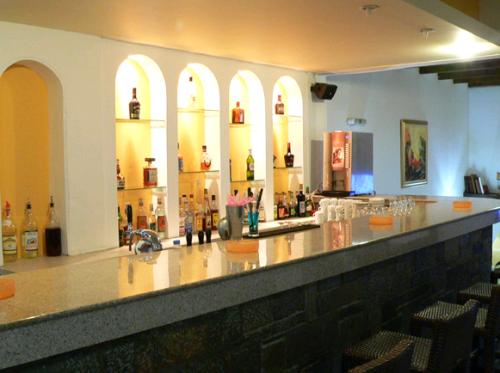 Hotel Elpida bar.JPG
