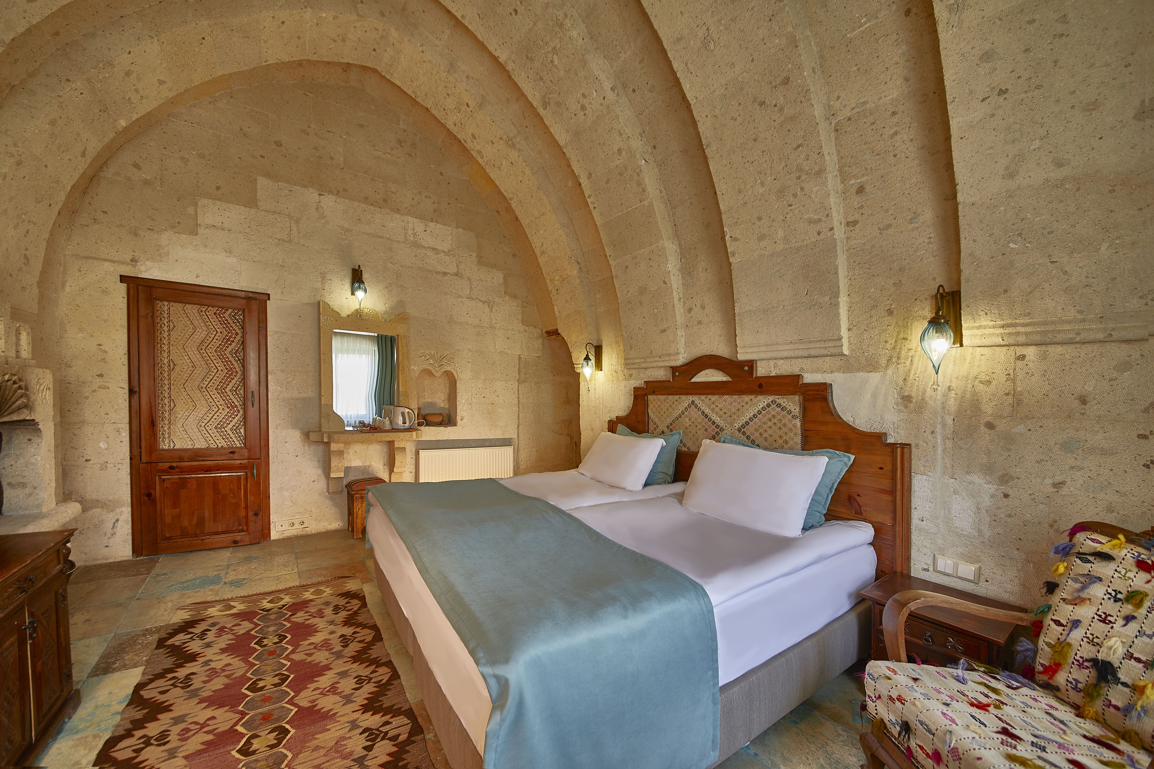 SUITE ROOM