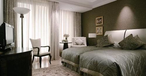Hotel Mardan Palace premium room.JPG