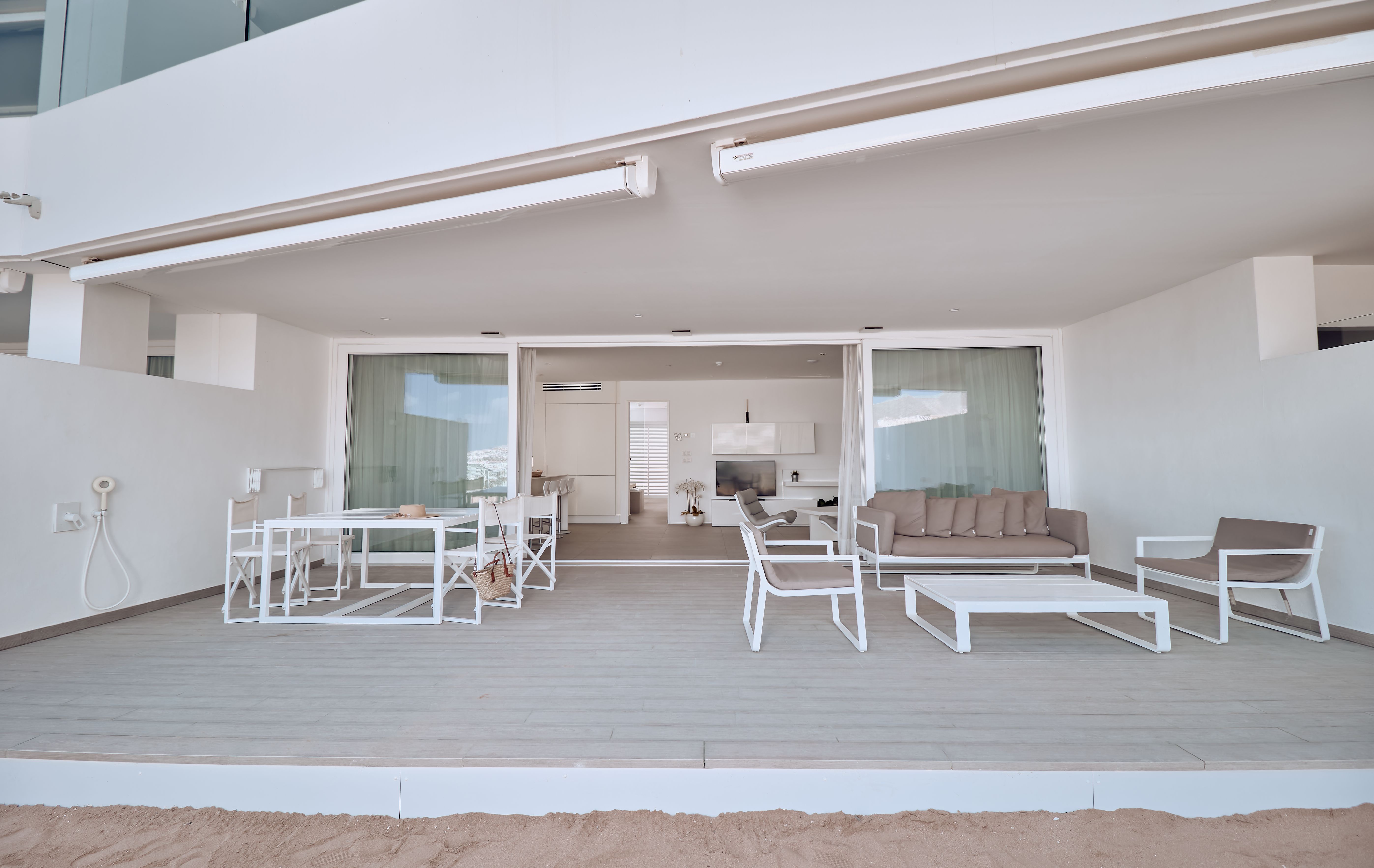 2 BEDROOM SUITE WITH SEA VIEW (SERENITY BLISS)