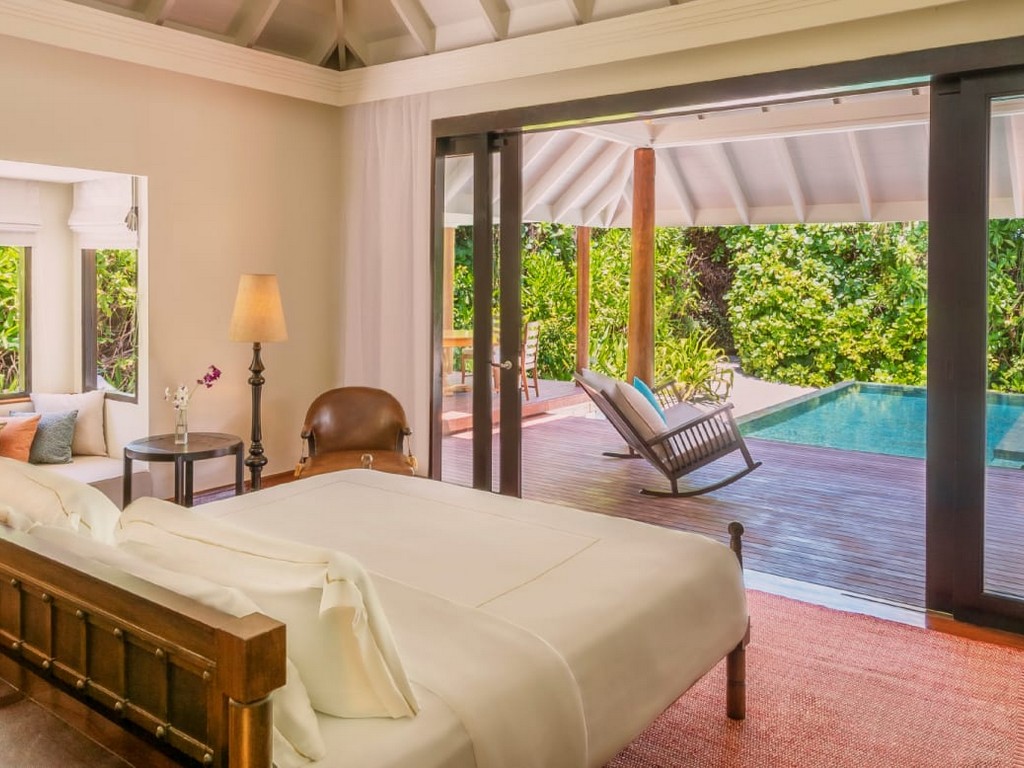 Family Beach Pool Villa