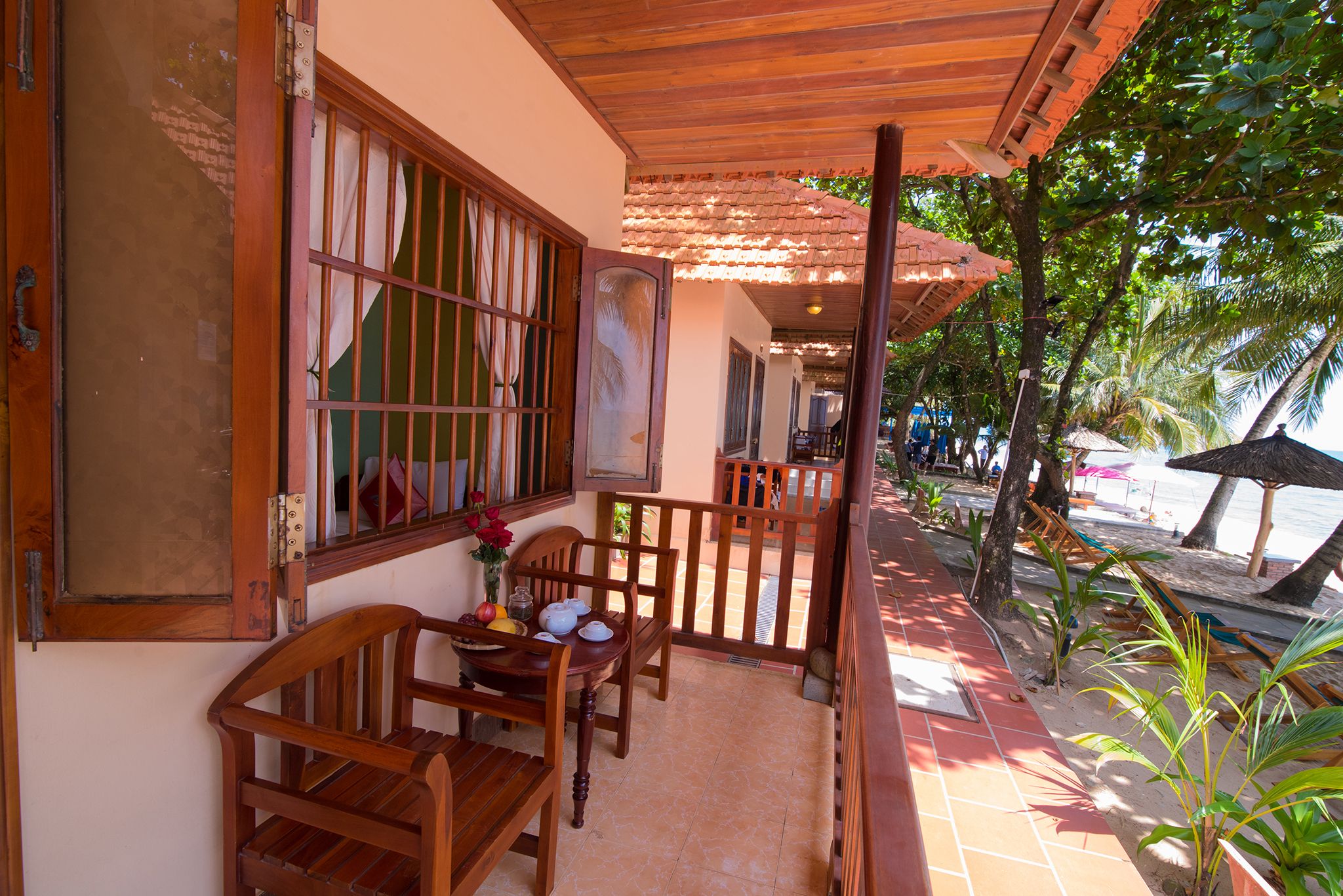BUNGALOW BEACHFRONT (CHILD WITHOUT EXTRA BED) 