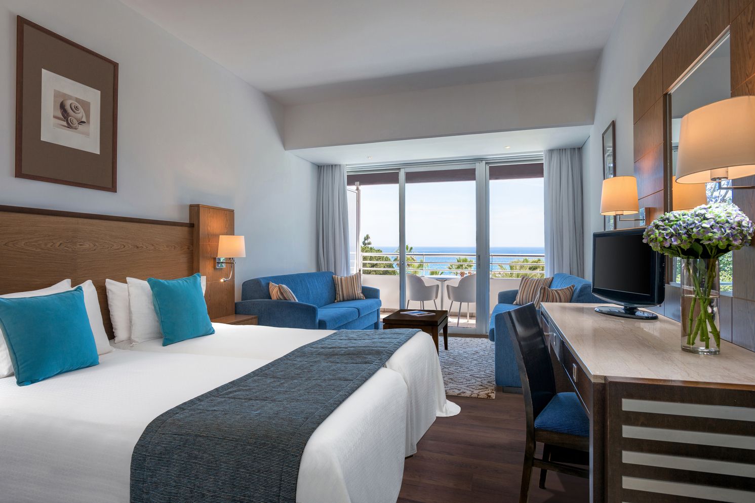 Standard FamilyRoom (SeaView)