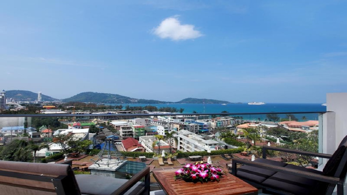 DELUXE SEA VIEW ROOM