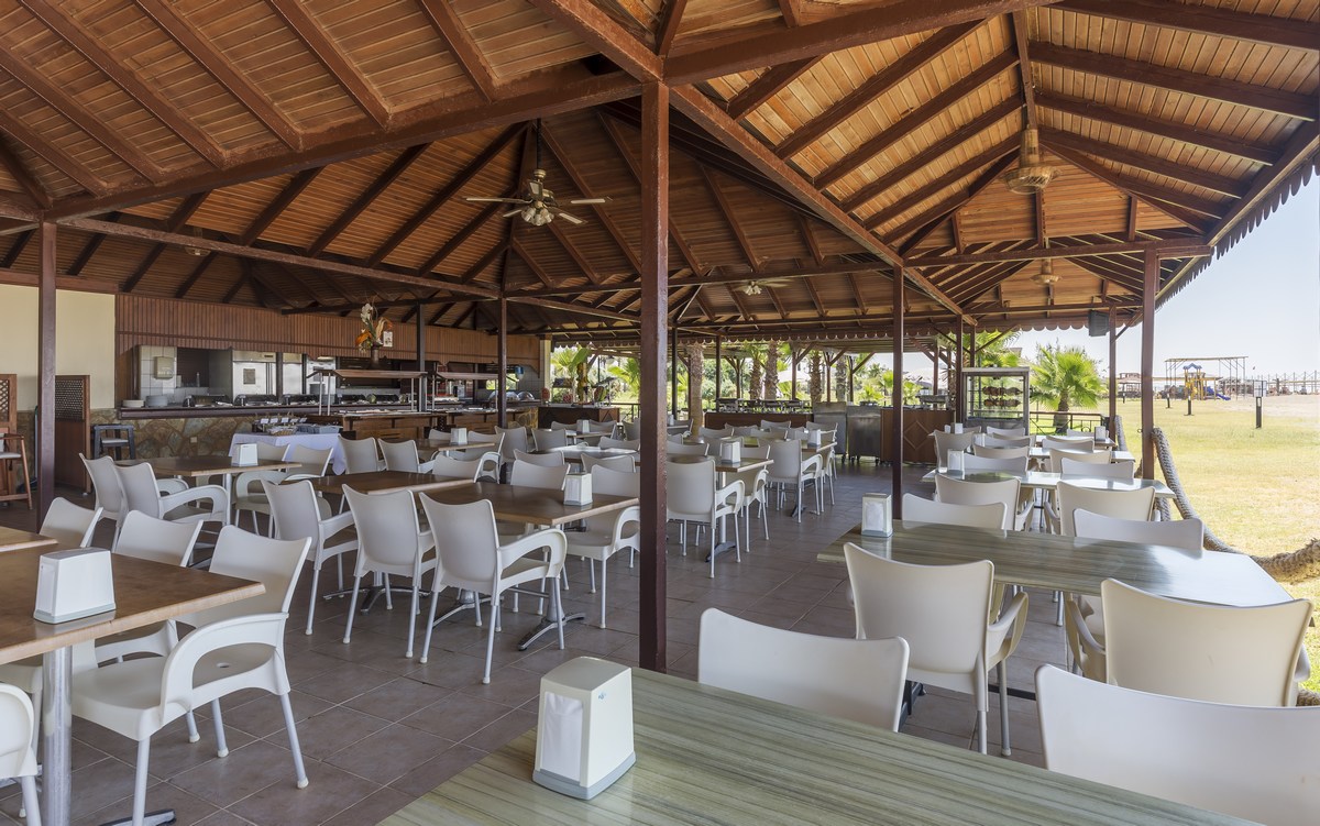 BEACH BAR