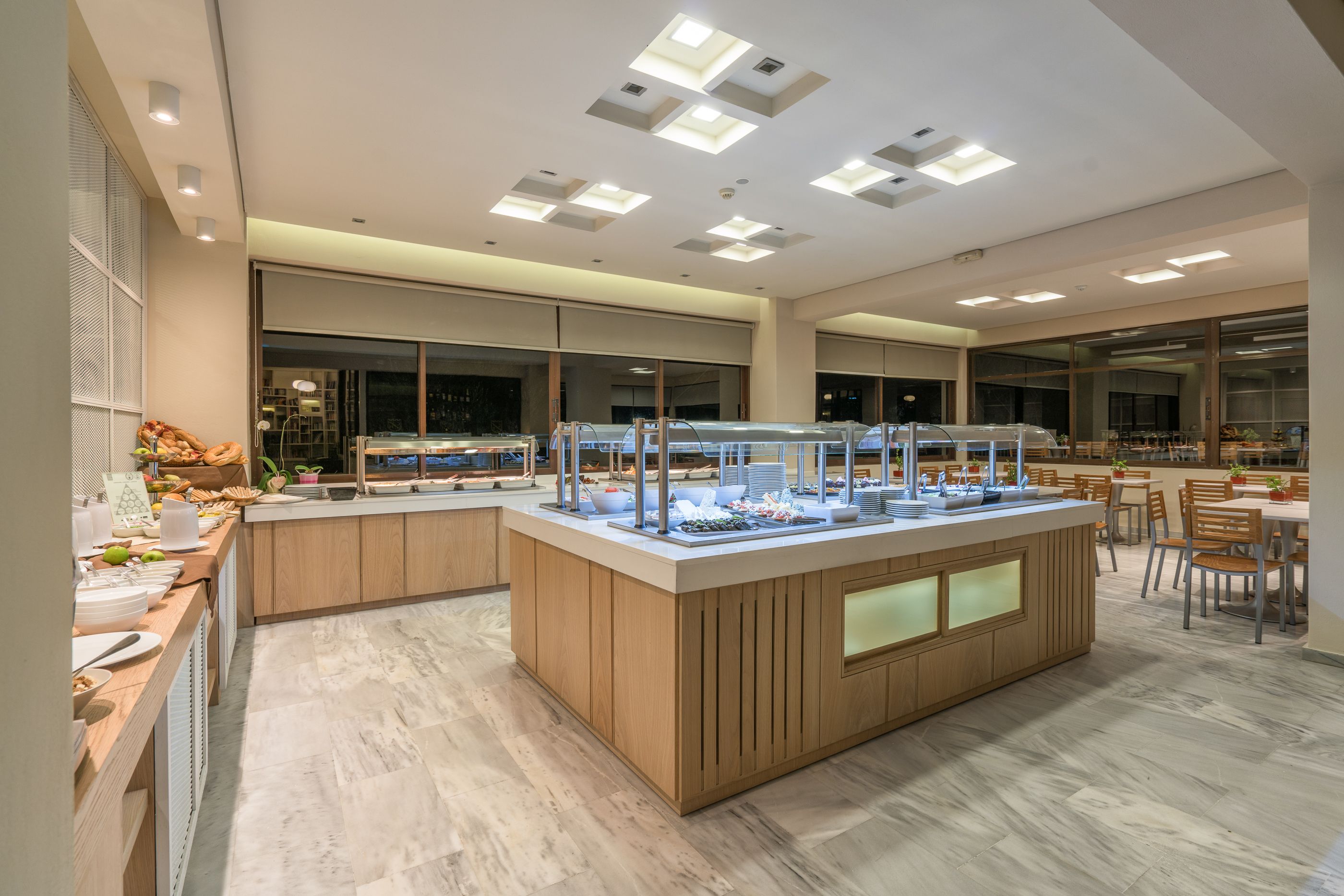Castelli Main Buffet