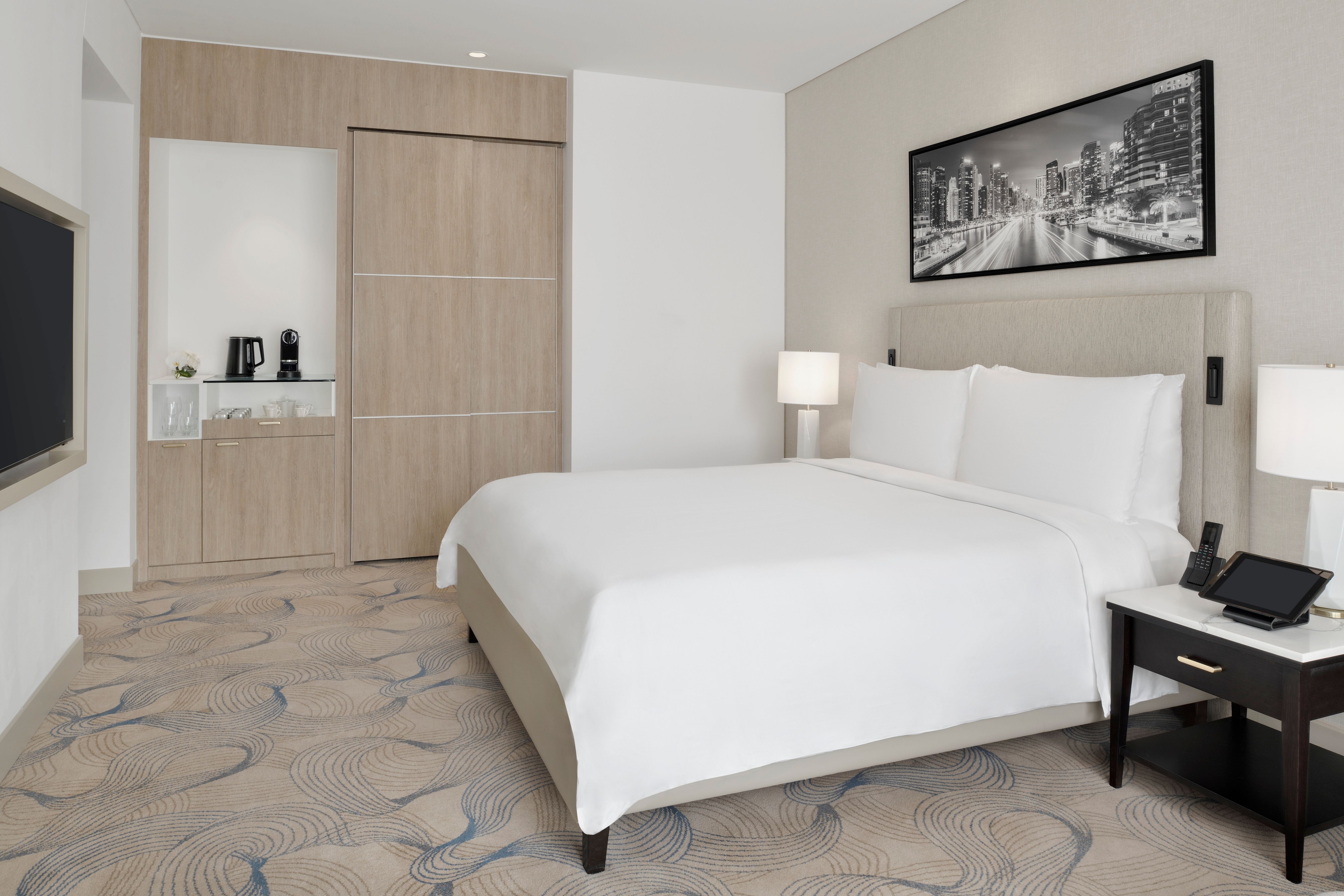 DELUXE GUEST ROOM MARINA VIEW 