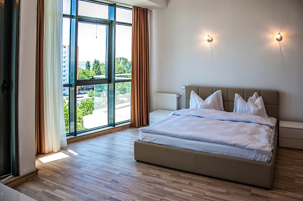 Mamaia, Hotel Riviera Residence, apartament, pat dublu.jpg
