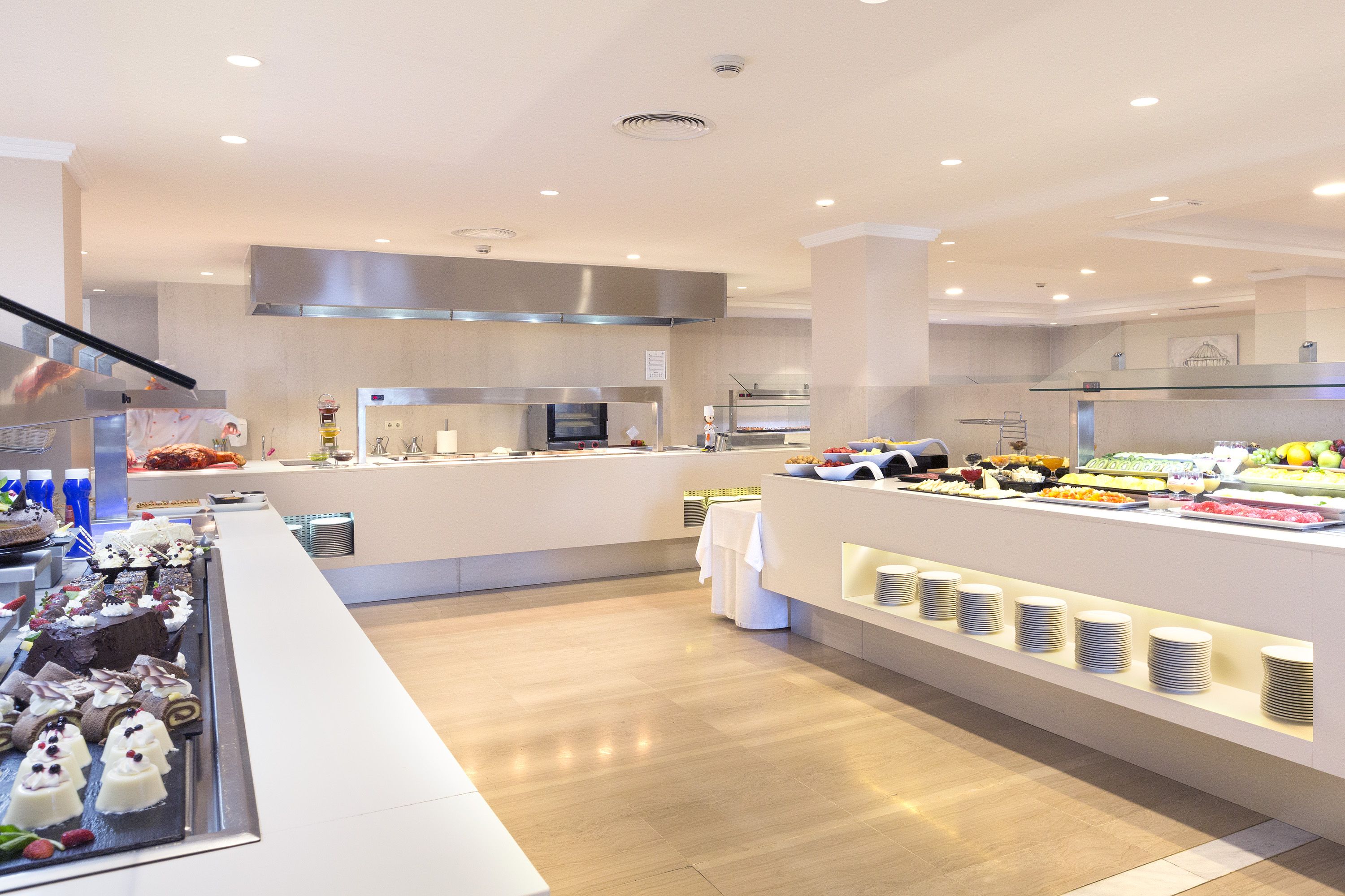 SNACK BAR