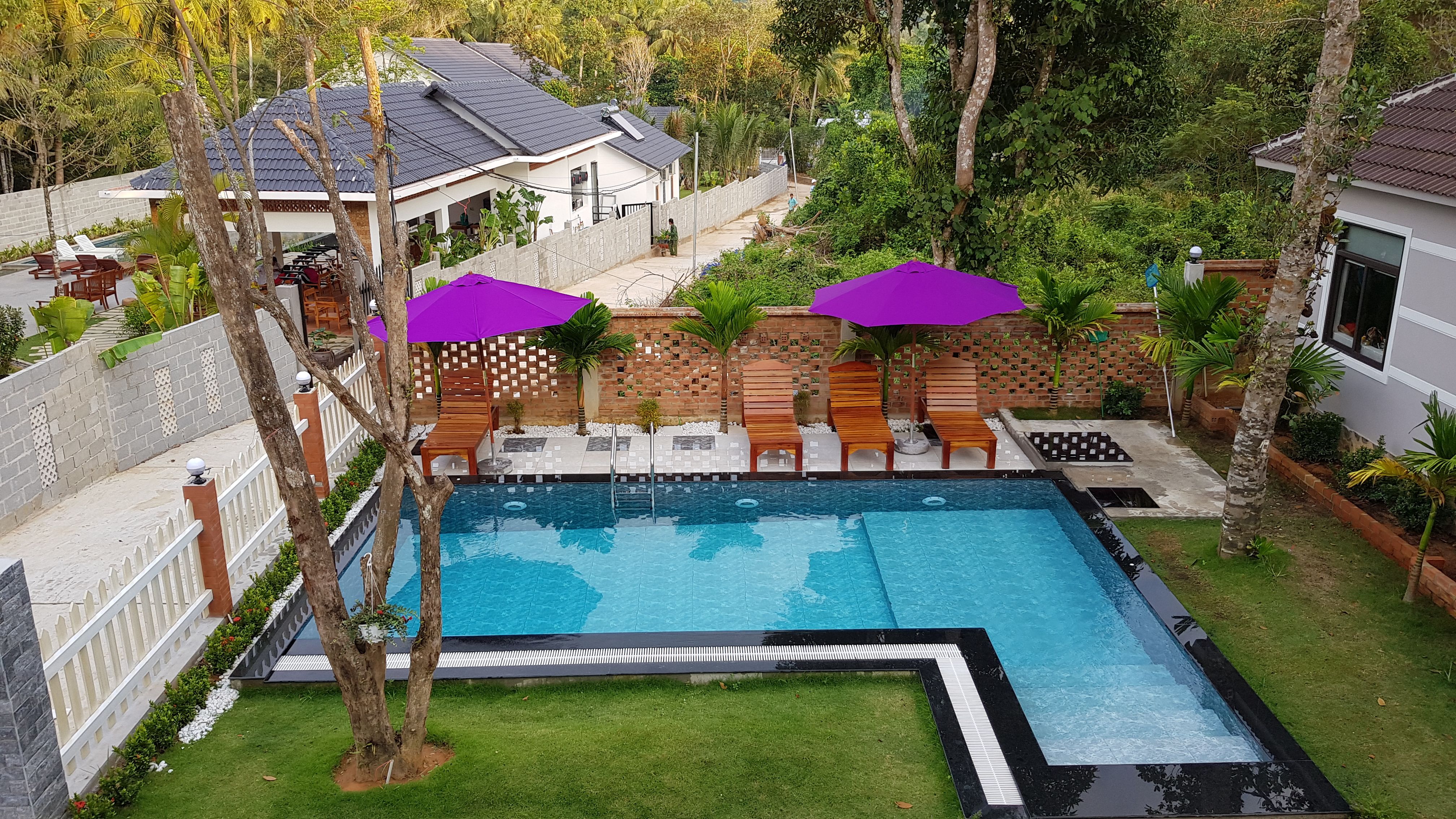 POOL VIEW APARTMENT