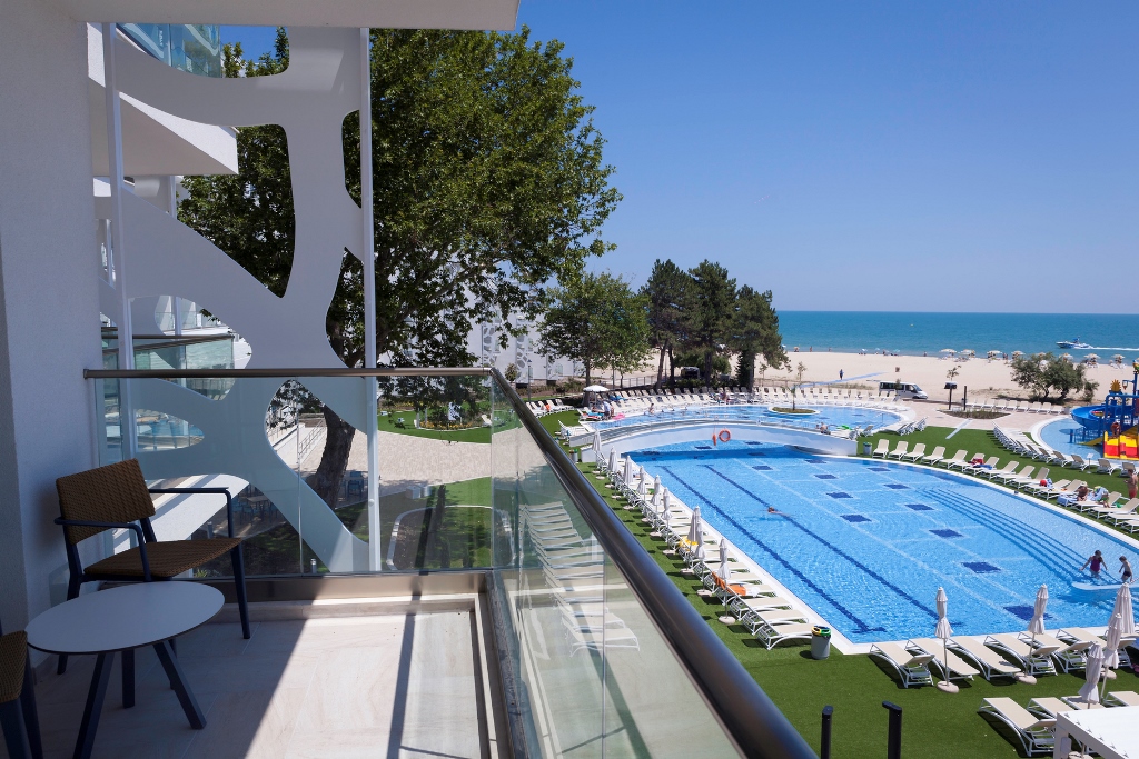 Piscina deschisă