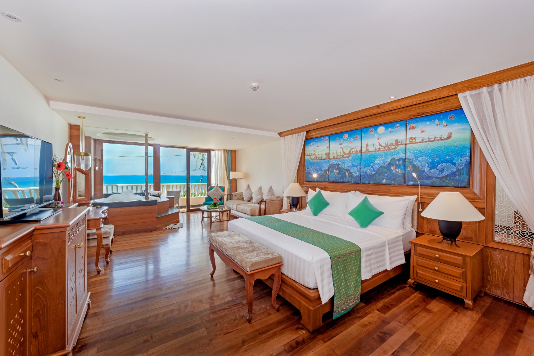Ocean Jacuzzi Suite