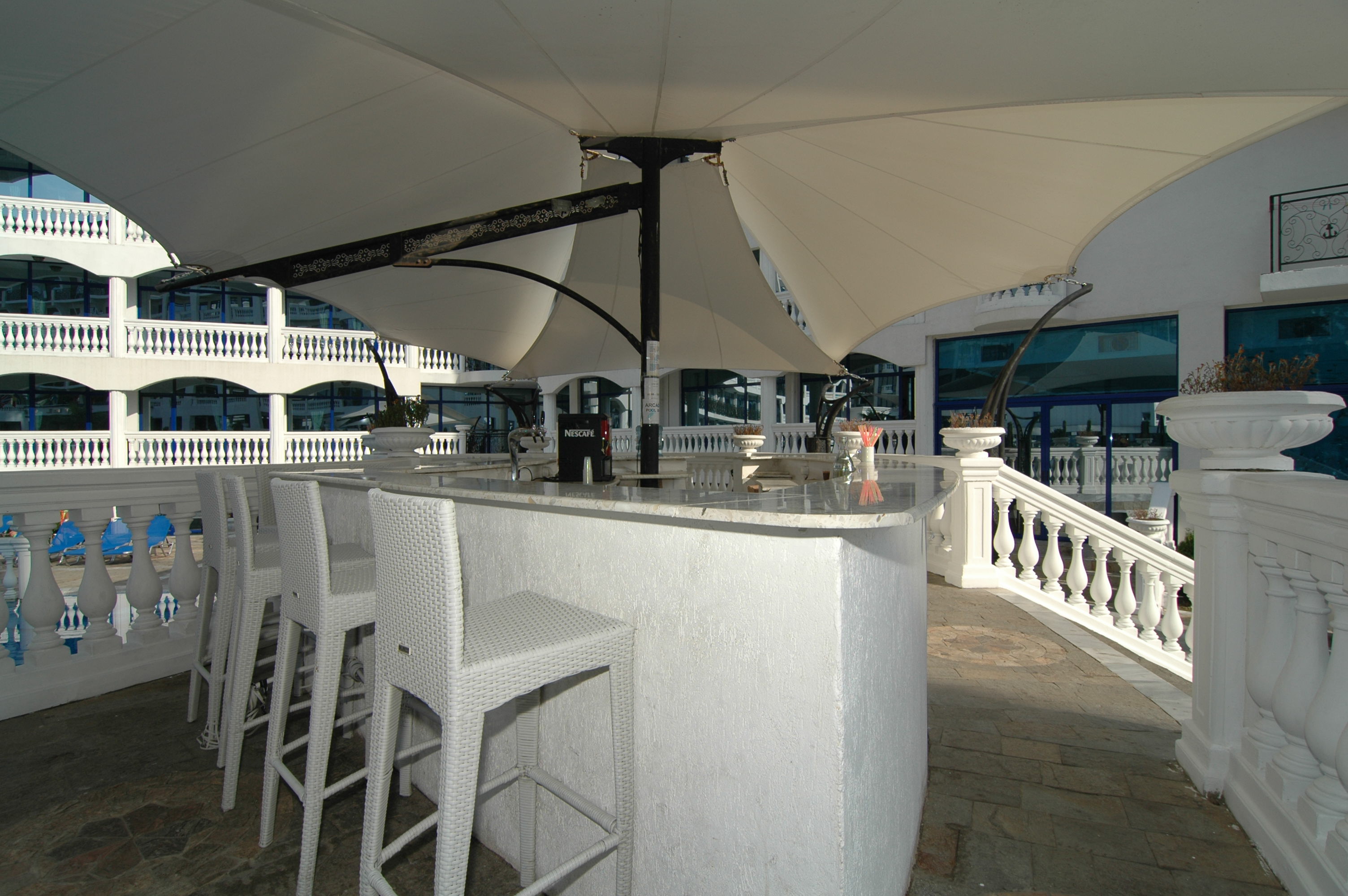 Pool Bar Arcadia