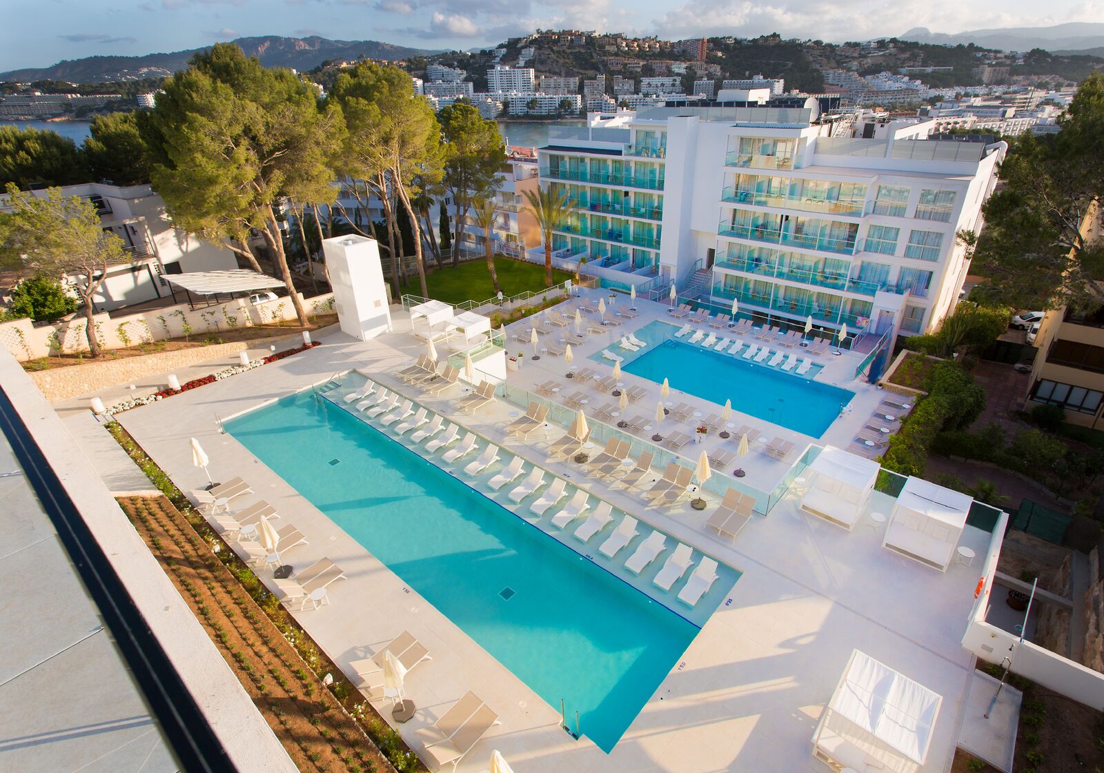 Piscina deschisă