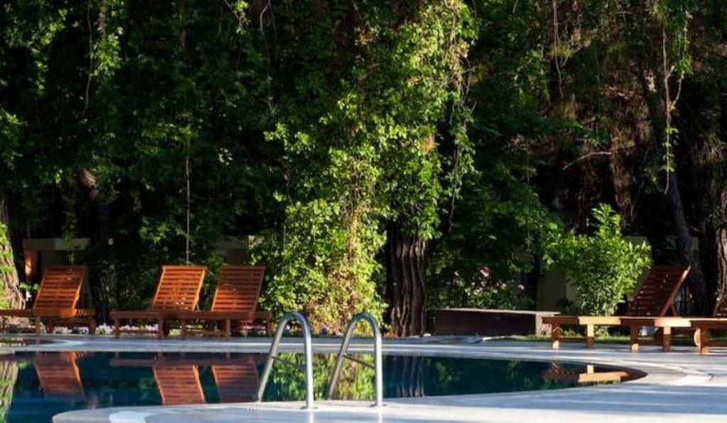 Piscina deschisă