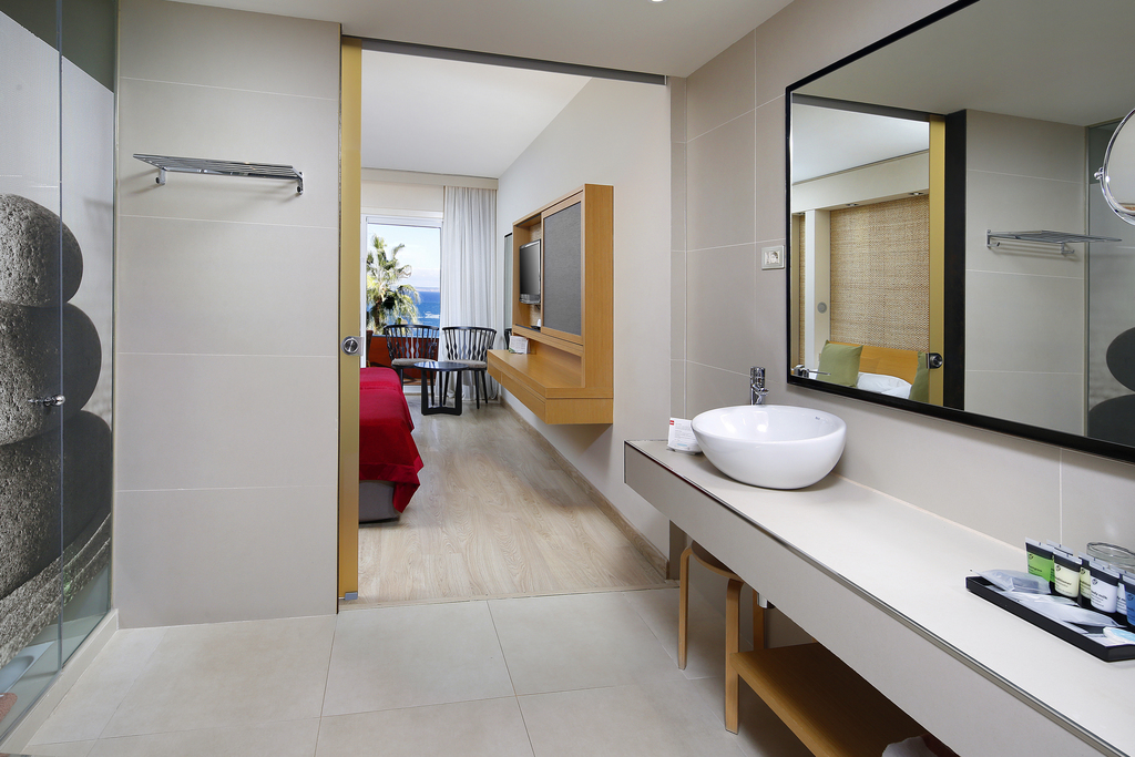 SUPERIOR ROOM SEA VIEW BALCONY OR TERRACE