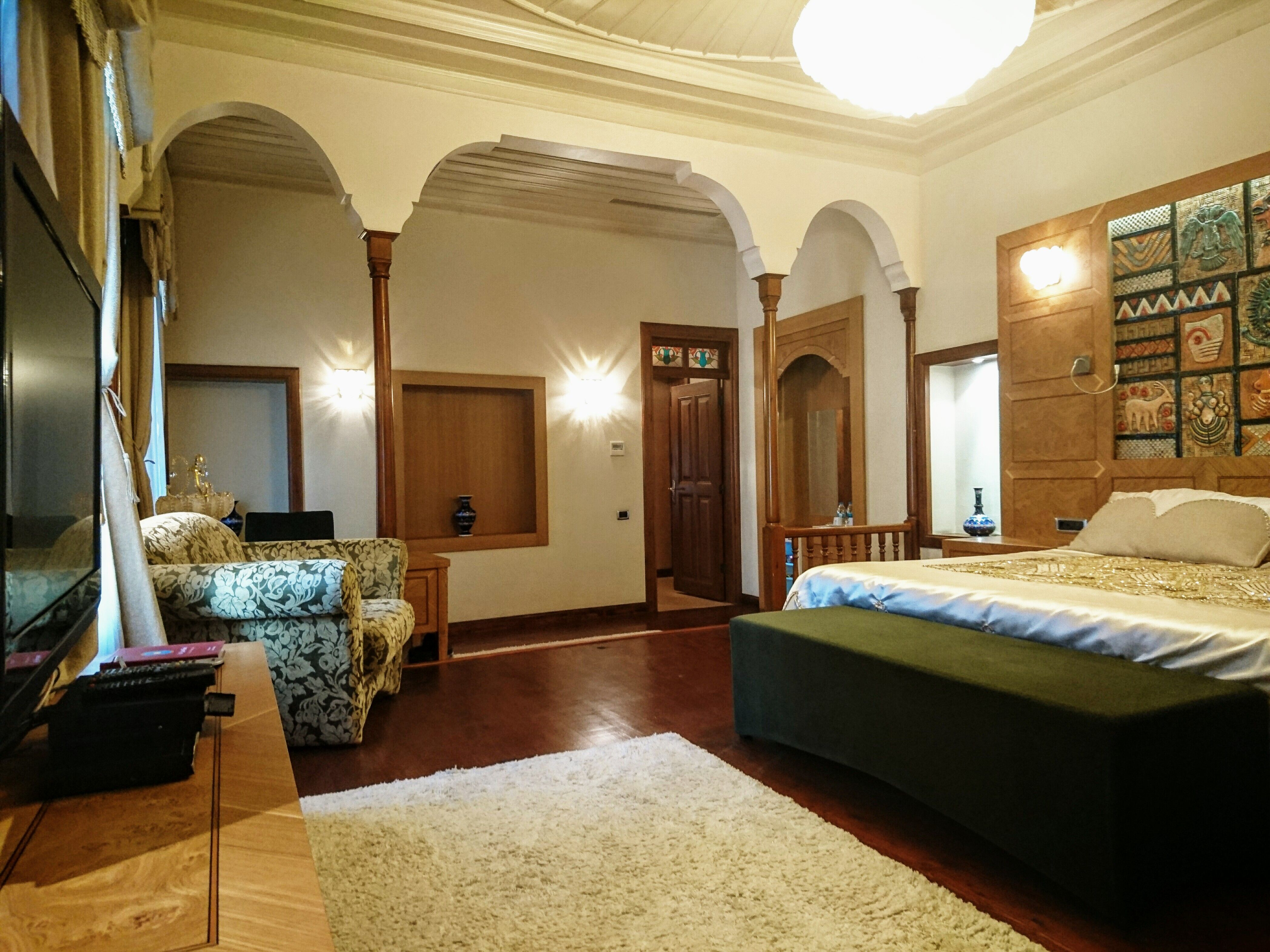 ANATOLIAN SUITE