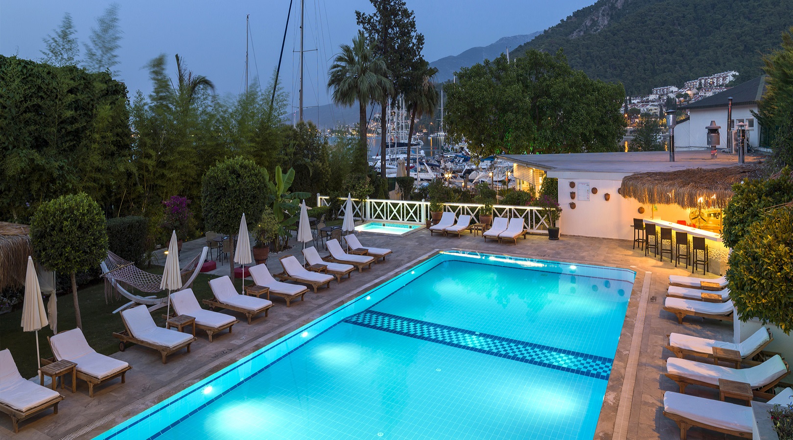 Piscina deschisă